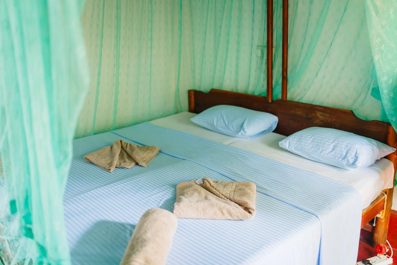 Sunny Family Unawatuna Room photo