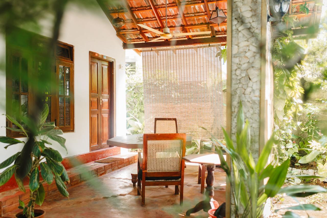 Sunny Family Unawatuna Exterior photo