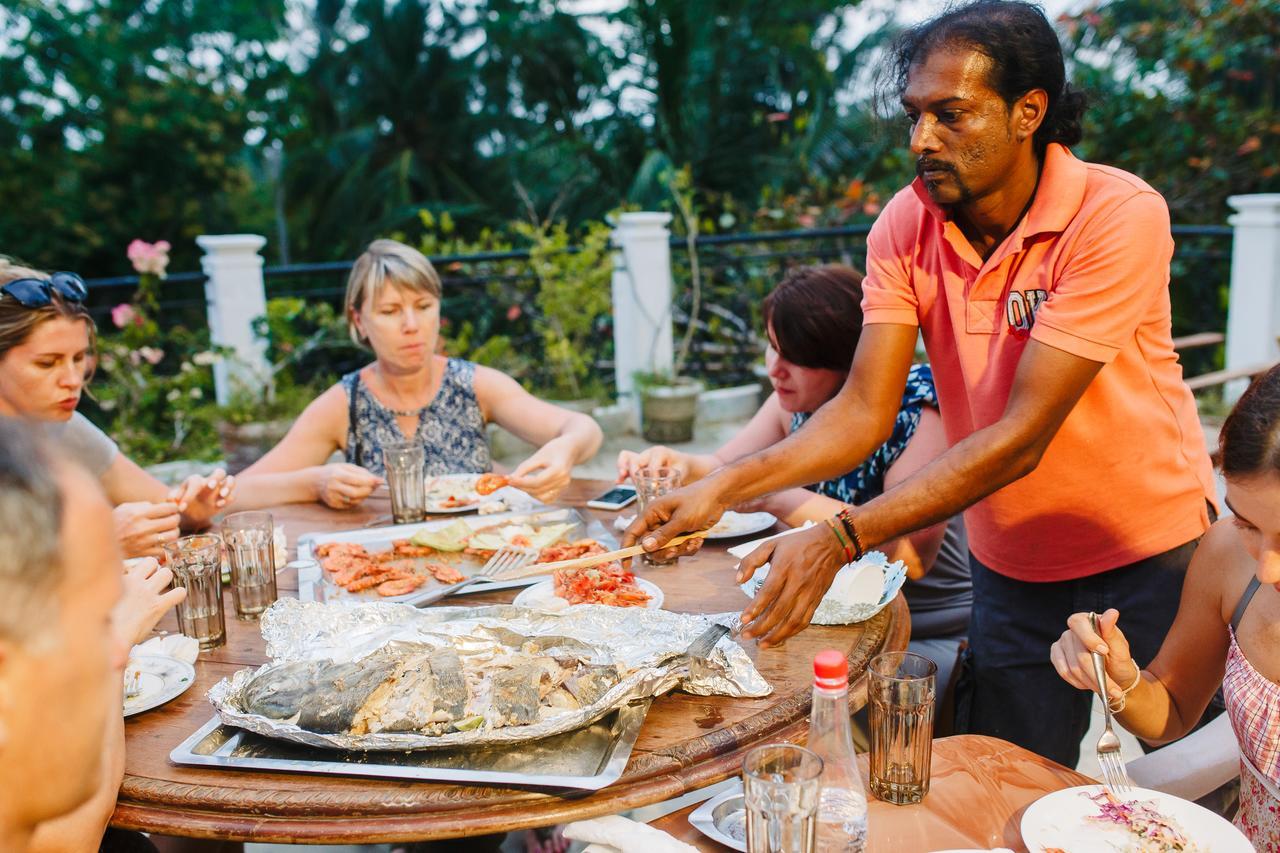 Sunny Family Unawatuna Exterior photo